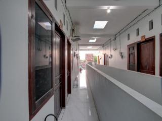 Hotel O Galih Kost 1 Syariah - 8