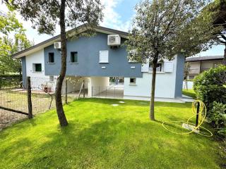 Quiet villa with private garden and BBQ - 5