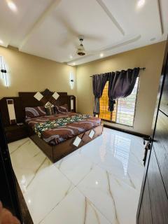 Luxury Bahria Town Karachi Villa - 1