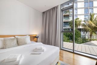 2 Bedroom Bluewaters Retreat with Office and Pool Views - 5