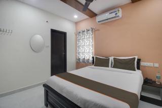 Collection O SIRI GRAND INN - 7