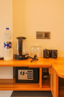 Kin'bi Inn Guest House and Shopette - 1