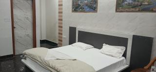 Mannat Residency Hotel - 2