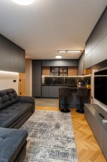 Family and Business apartment Free street parking - 0