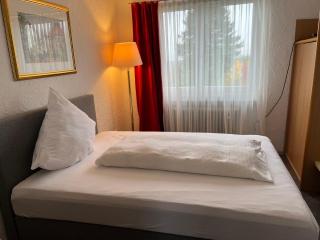 Eifel Hotel Haus West - 6