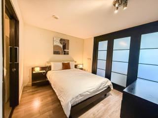 Stylish 2BR Loft with Top-Tier Amenities - 104 - GL - 8