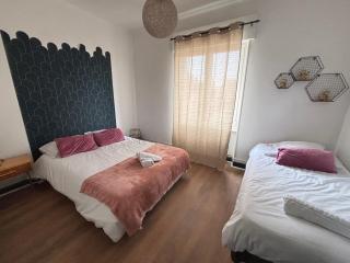 Appartement 7 personnes Wifi Parking - 9