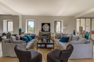 17th century farmhouse located in the Gard, 3 km from Barjac - 2