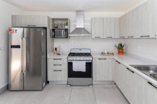 Bayshore 76 Beachfront Villa Palmar de ocoa - 4