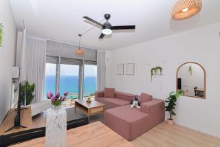 קו האופק Horizon Line - Luxury Sea View Apartment, Netanya - 0
