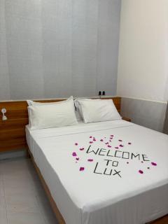 Lux Hotel Mathiveri - 7