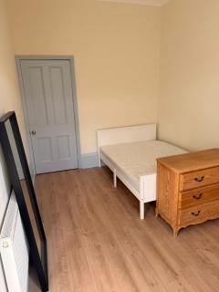 Beautiful Margate Retreat with Log burner, Garden, minutes to beach - 3