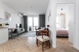 Blushline Apartment Wiktoryn AC Balcony - Varsovia - 5