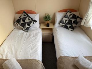 Comfy Sands Holiday Home Ingoldmells, Skegness - 3