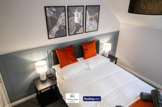 Charming Entire House By Newman Stays Short Lets & Serviced Accommodation Bingham With Free WiFi, Smart TV & Great Location - 7