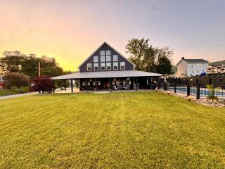 Waterfront Resort Escape - 6