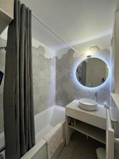 L'orée des Pins TROPICO Appartement T2 en RDC avec terrasse refait à neuf - 5