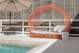 Lush Light Filled Escape with Pool Near Beach - 6