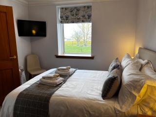 Converted Steading in Beach Location - 5