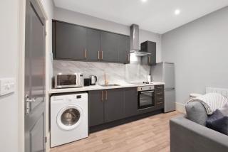 WhiskAwayHomes Shaw Street Apartment 1 - 7