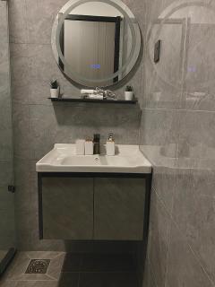 Soft Escape with Cozy Bar and Stunning Views in Lavington - 5