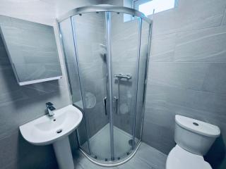 The Central Hub Luton A - 3