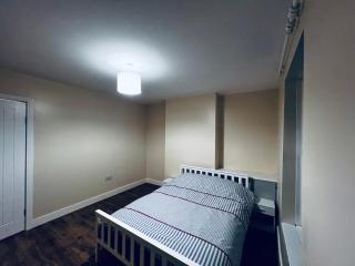 The Central Hub Luton A - 2