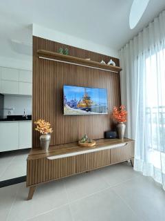 Apartamento mobiliado, com piscina e estacionamento na Barra da Tijuca - 2