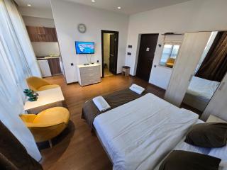 Green Garden Apartments - 8