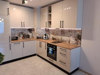 Elegant Stay 1-Bedroom Apartment in St St Constantine and Helena, Free Parking - 5