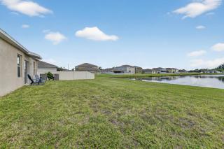 Spacious Getaway Near Apollo Beach home - 4