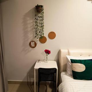 The Cozy Have-King Bed Suites Pacific Tower - 3
