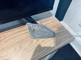 2BD, Ocean Terminal, Tram to Airport, Sleeps 4 - 0