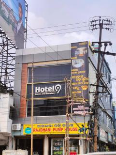 HOTEL 9 with DOMITORY - 9