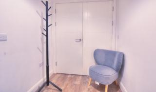 Elegant & Stylish City Apartment - 3