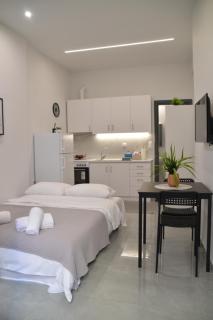 Silver Gray Retreat - 2