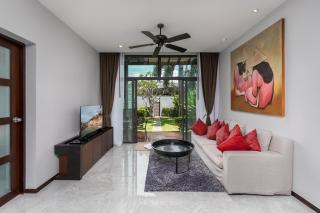 Saiyuan Estate by TropicLook - 1