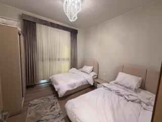 Three bedrooms apartment aeon towers - 4