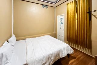 Homestay Zahra Syariah Gunung Dempo Mitra RedDoorz - 5