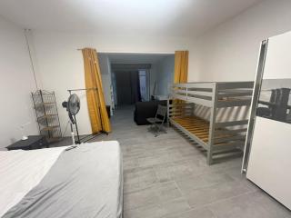 Pied-à-terre à 2 pas de la gare d'Ajaccio - 1