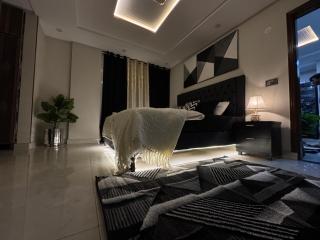 Osma Living Apartment Lahore - 8