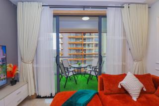 Urban Oasis Apartment - 7