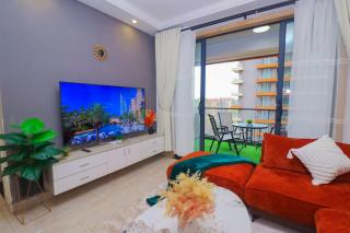 Urban Oasis Apartment - 3