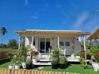 Samui Tiny House villa Glamping, Seaview sleeps 8 - 7