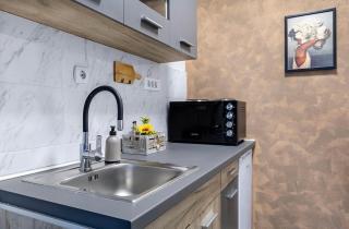 Reina Apartments Skopje with FREE Parking - 9