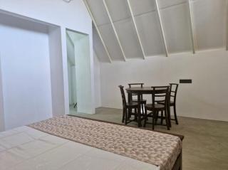 Pearl Crown Paradise room to rent Negombo - 3