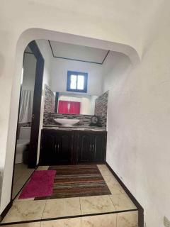 Placido's Vacation Home - 0