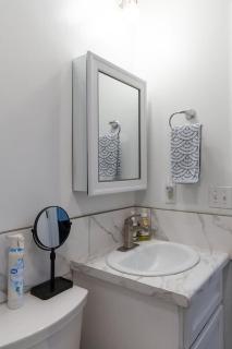 Conway Lake Charm - Beautiful Waterfront Community - 3