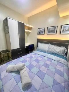 Horizons 101 Condominium - 2