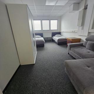 Großes Gästehaus mit 8 Zimmern, für Gruppen bis 16 Personen - 5